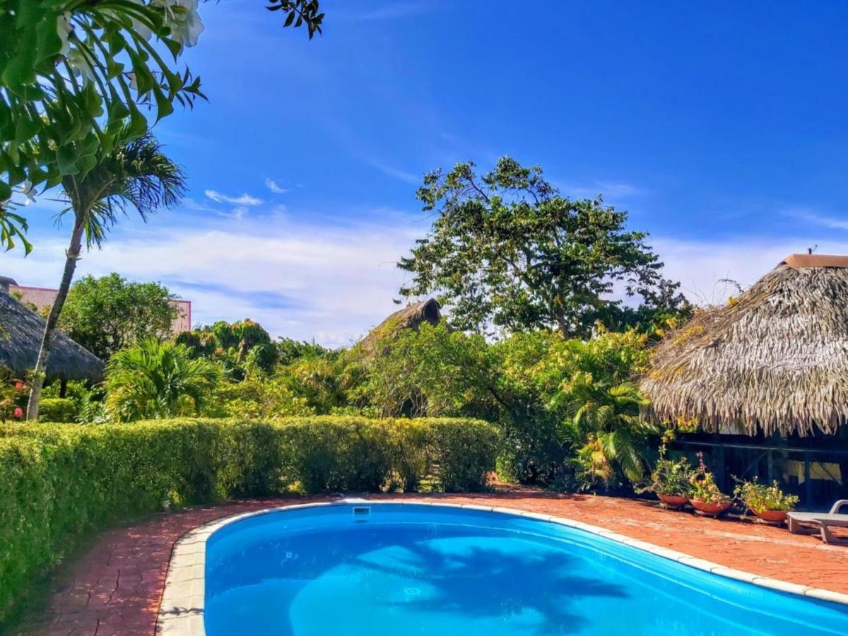 Huahine - Bungalow Pitate Fare Exterior photo